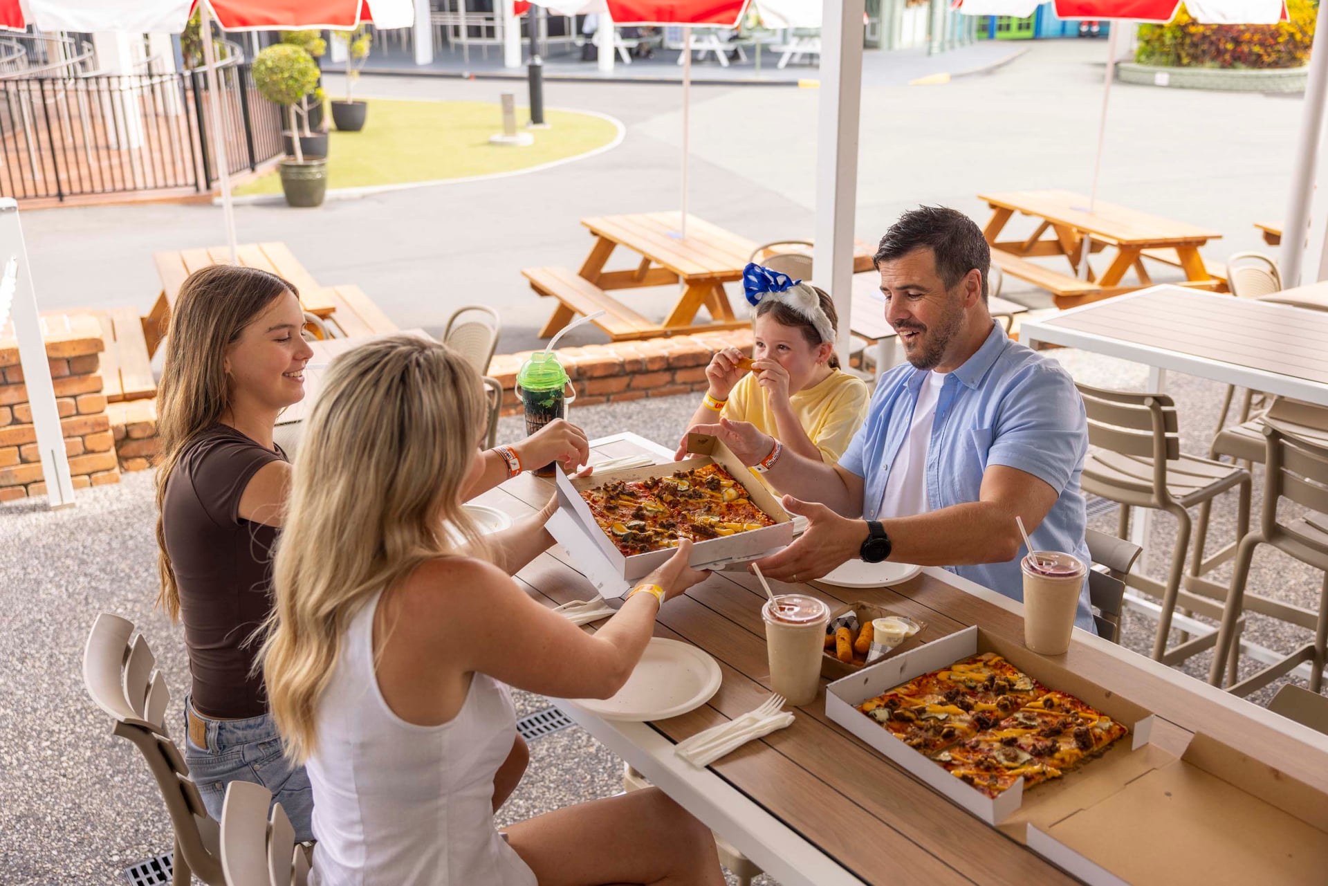 Kenny's Pizzeria Dreamworld